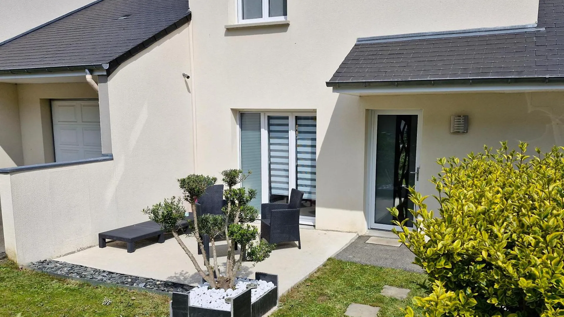 Homestay Chez Celine Apartment Geveze